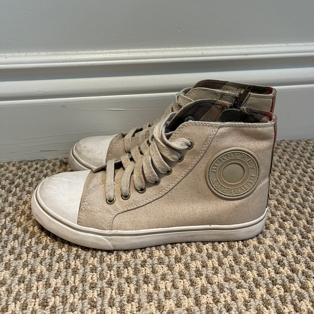 Burberry Sneakers